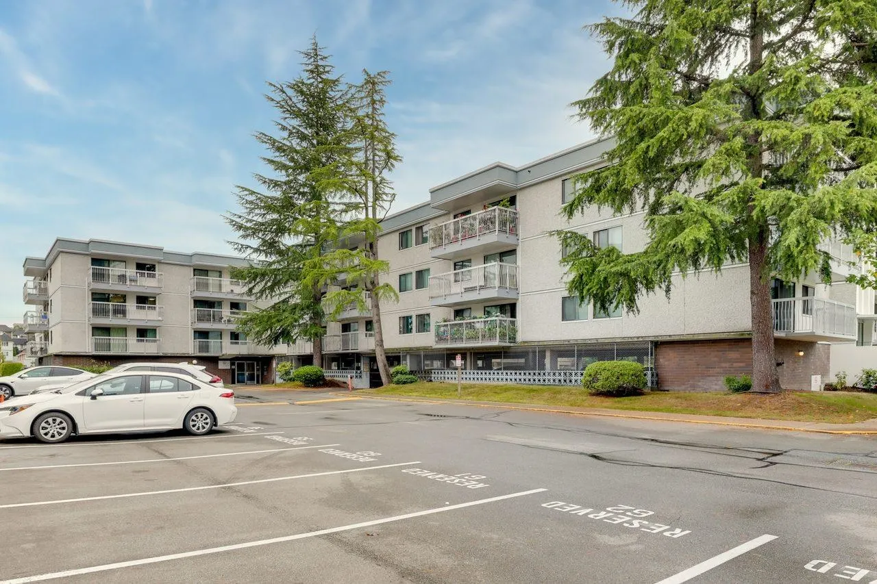 6420 Buswell Street #212