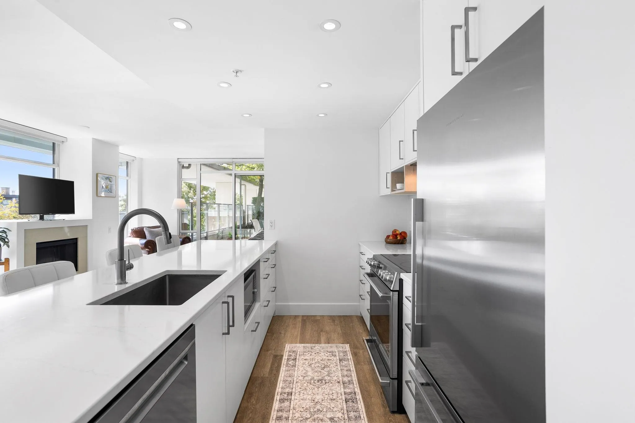 158 W 13th Street #306