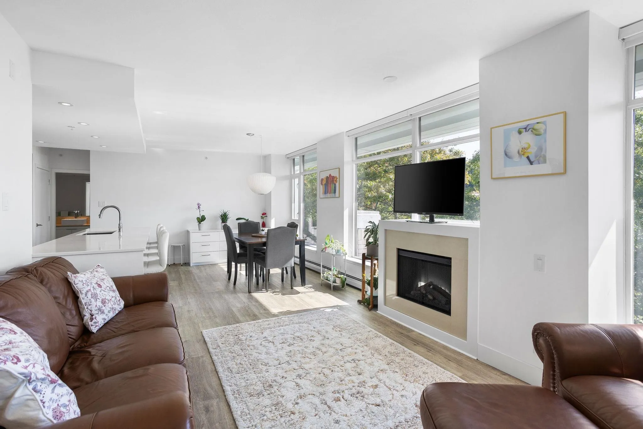 158 W 13th Street #306