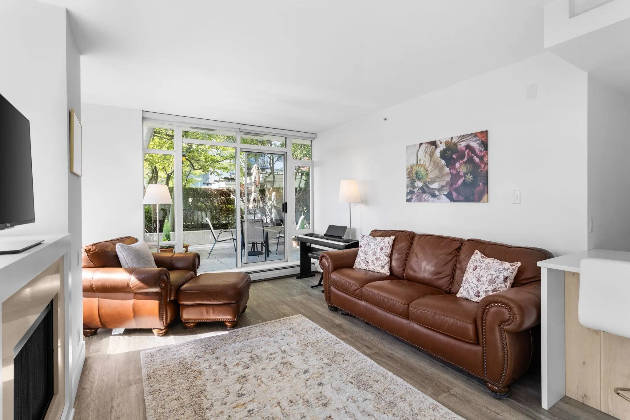158 W 13th Street #306