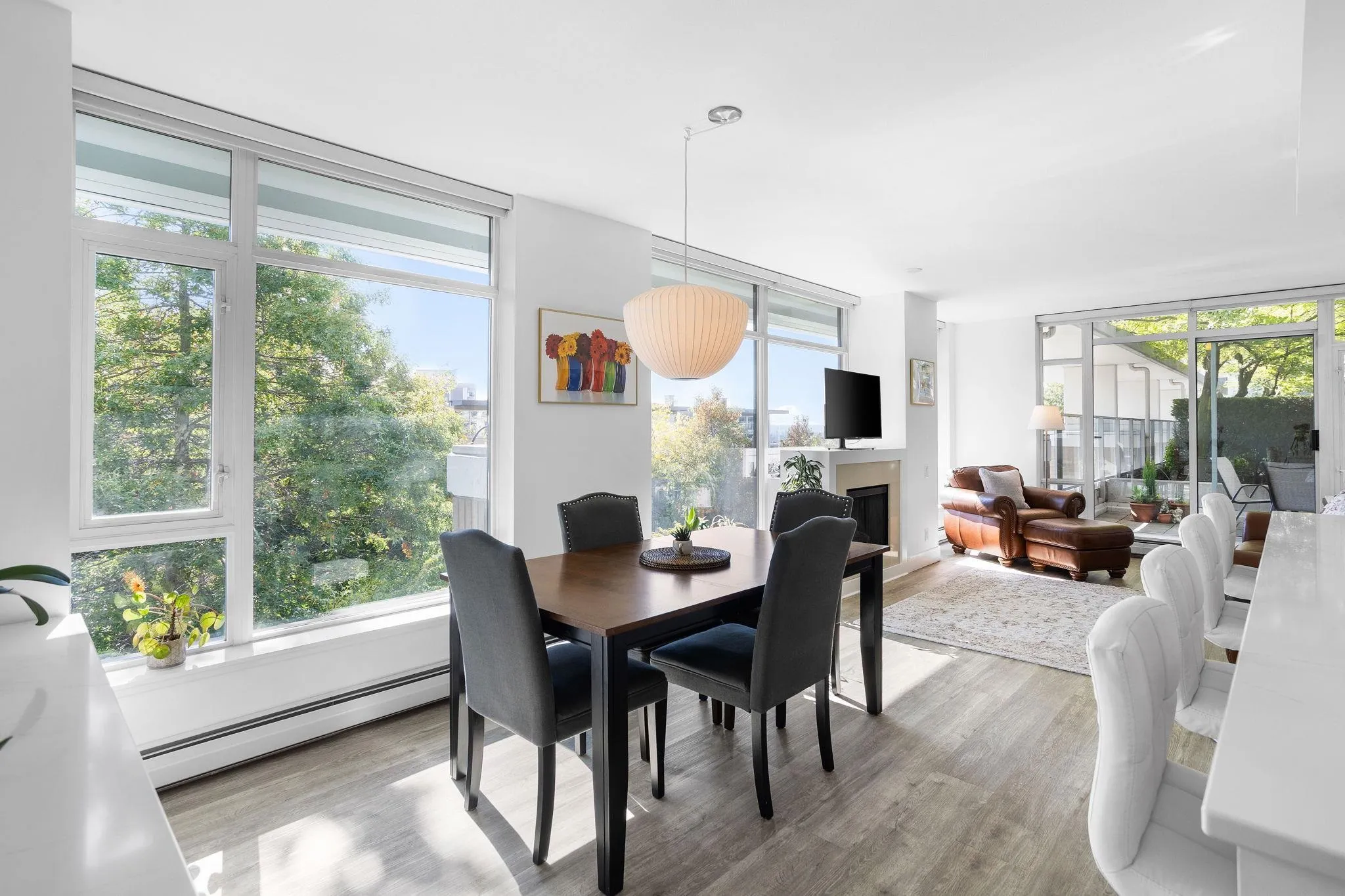 158 W 13th Street #306