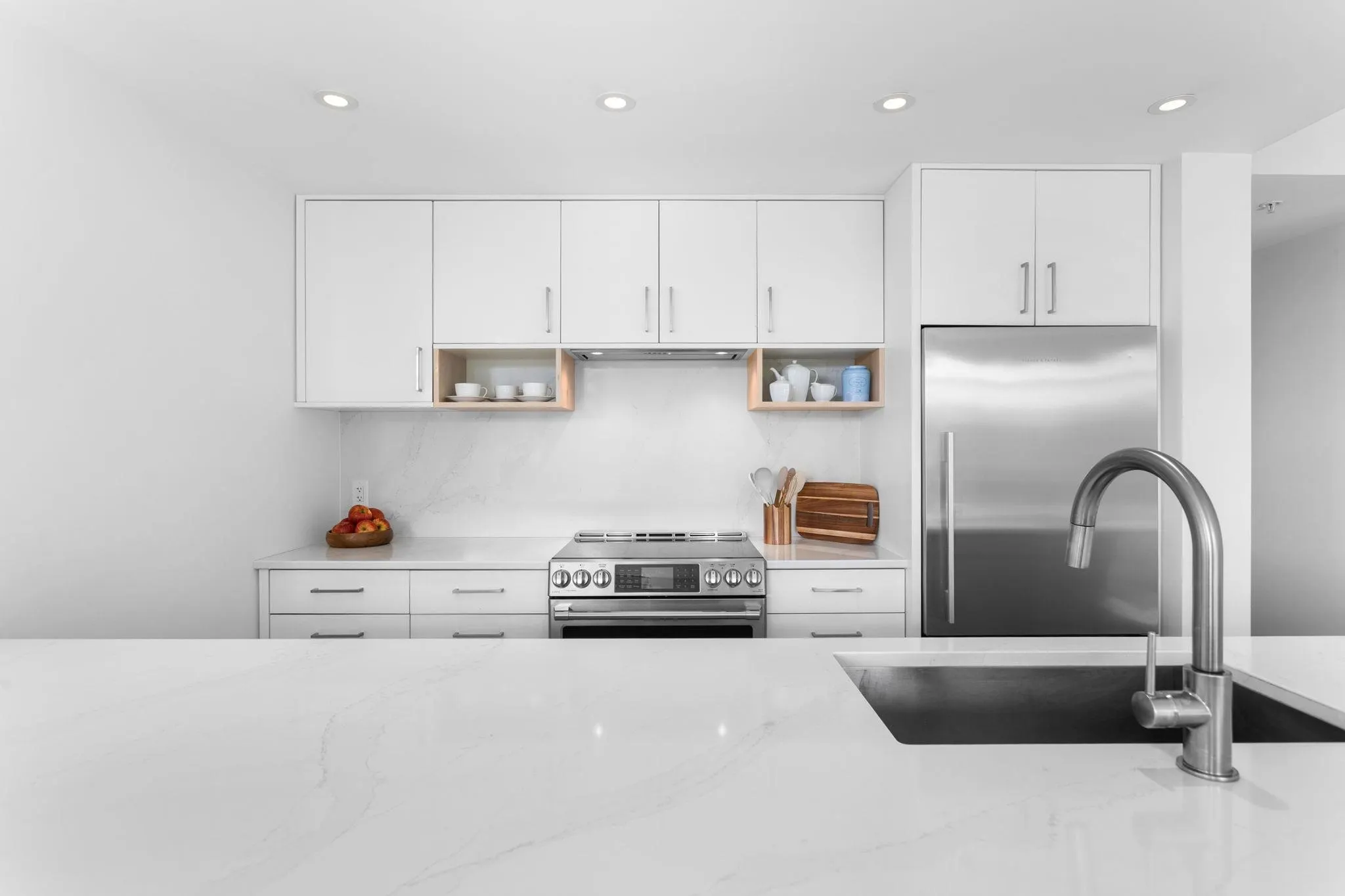 158 W 13th Street #306