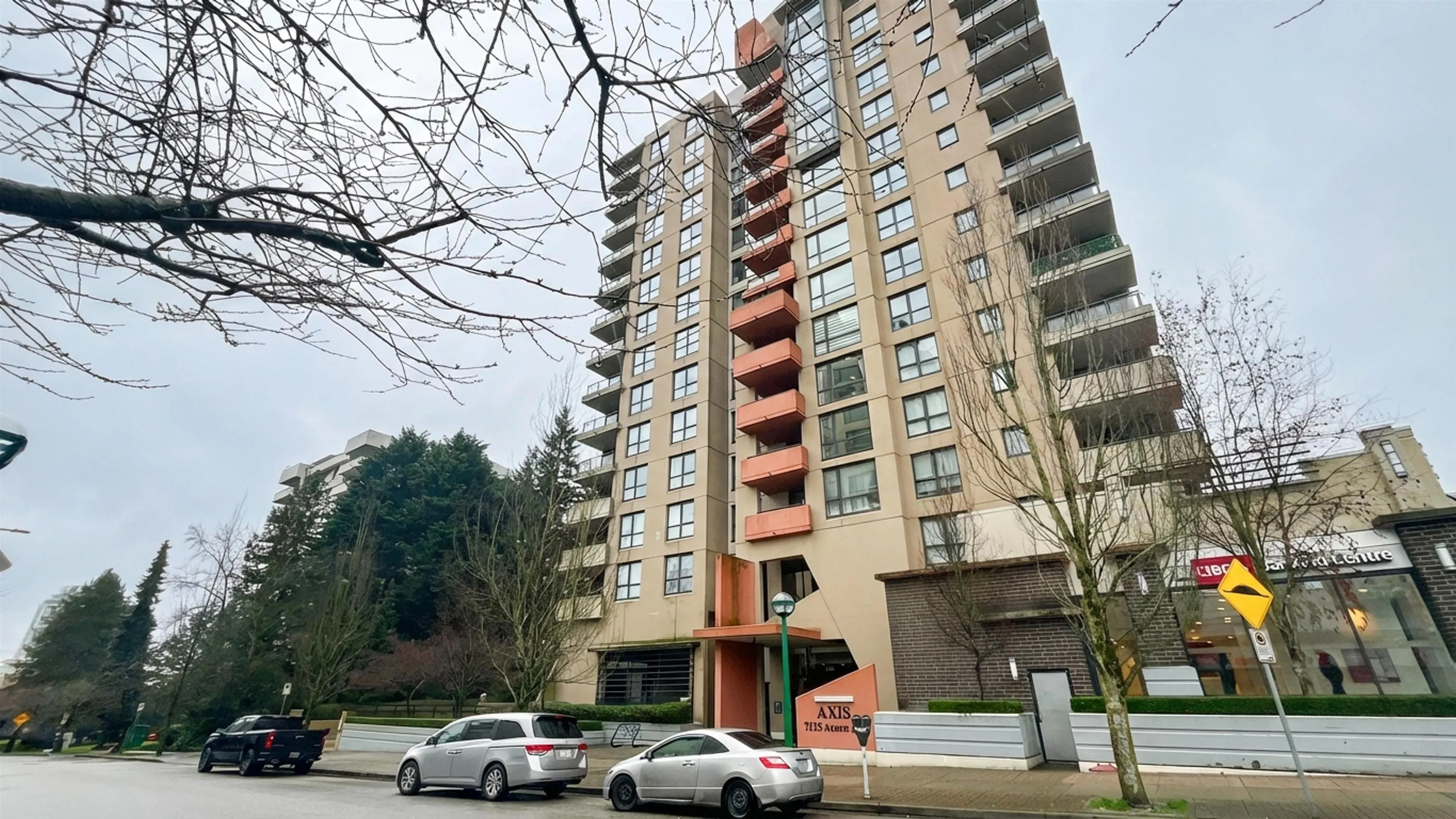7225 Acorn Avenue #1105