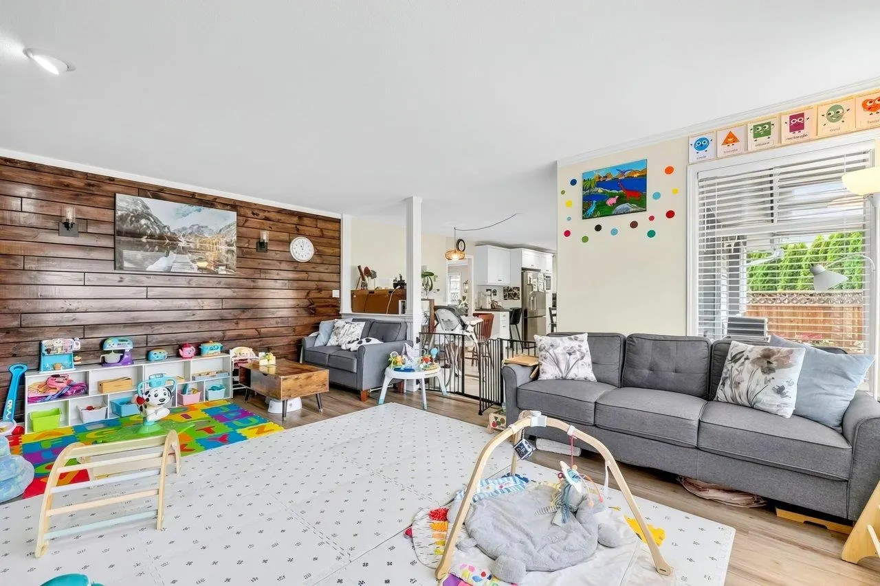 4463 Dawn Place