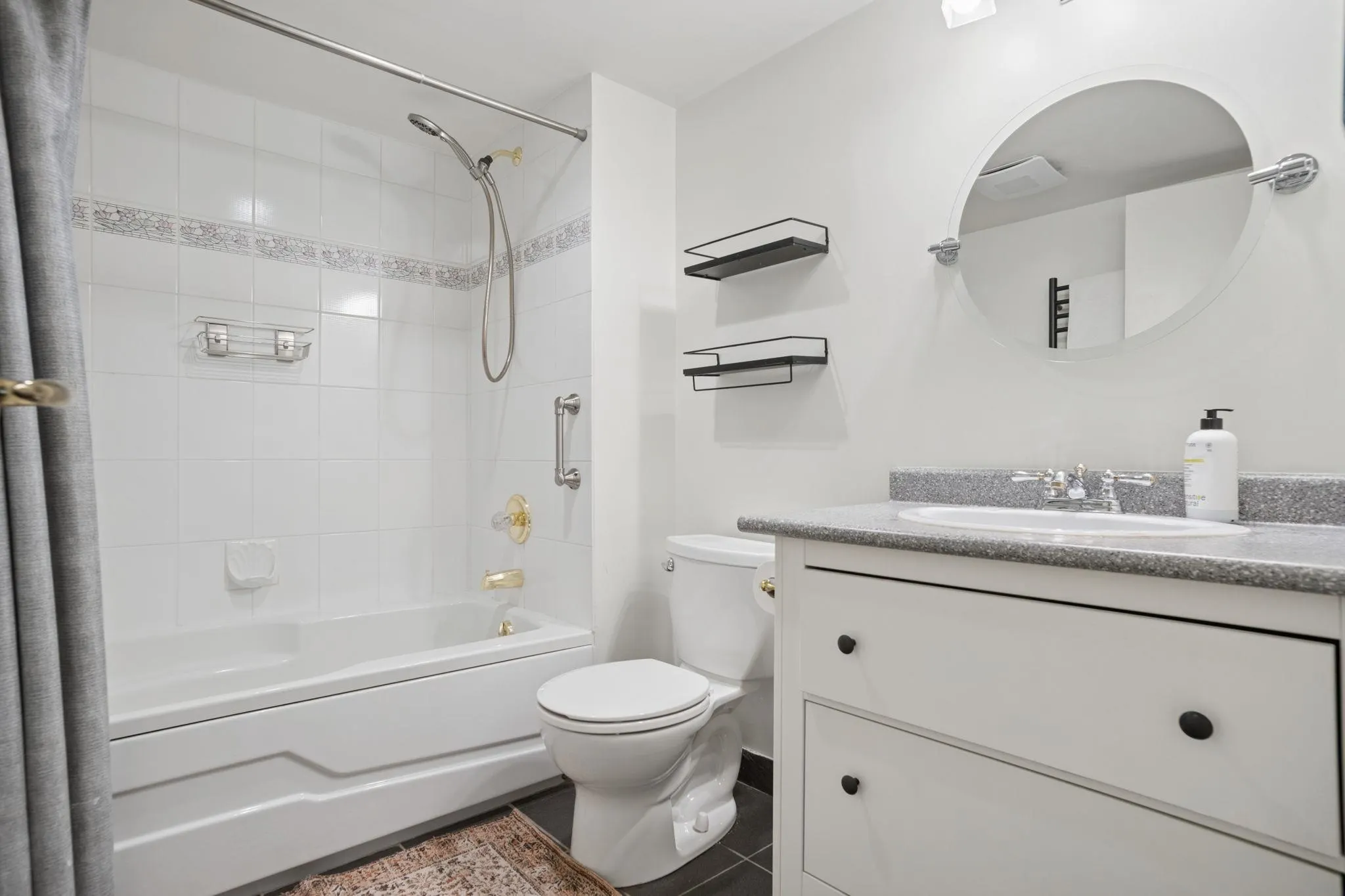 1655 Augusta Avenue #108