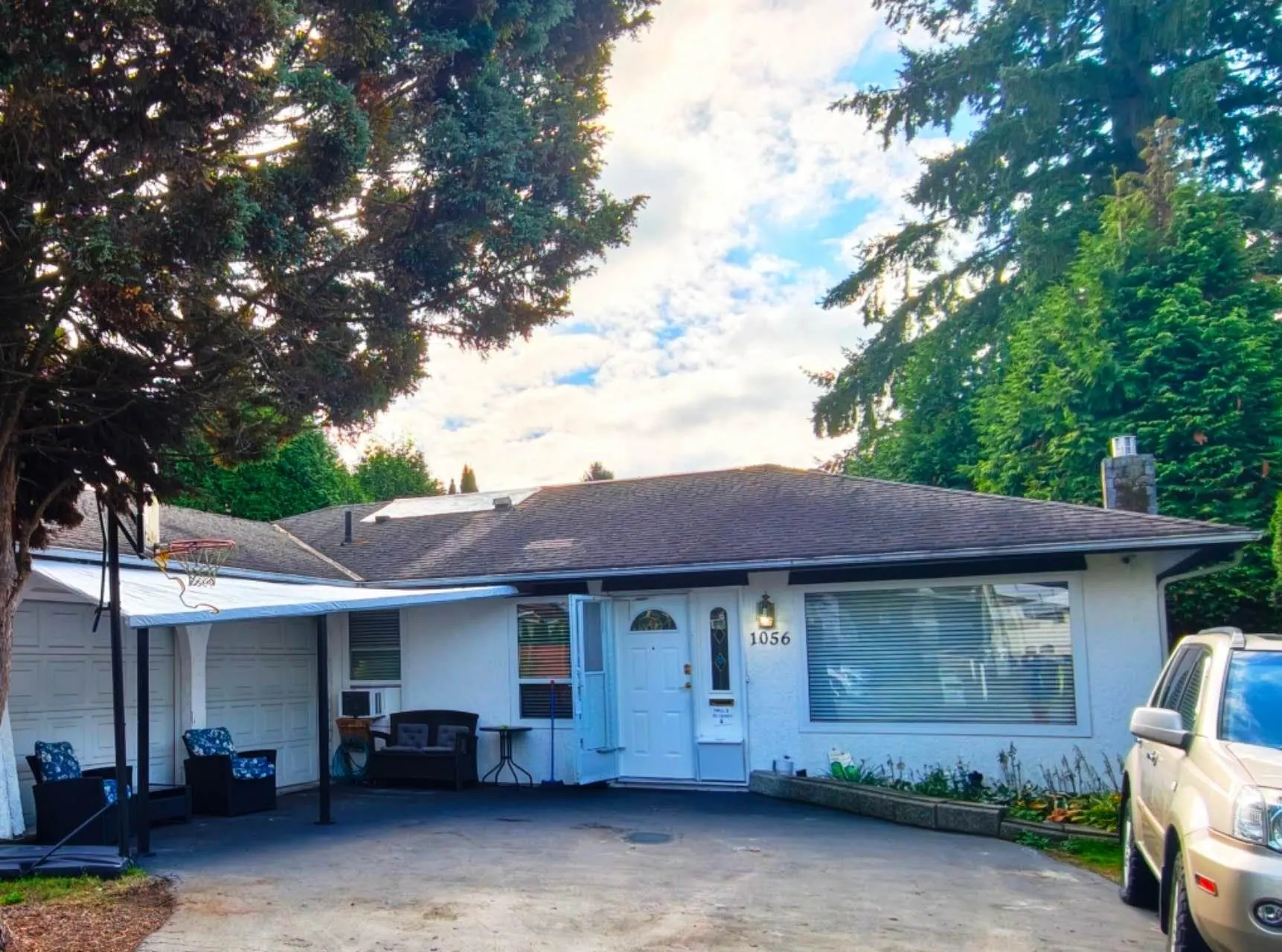 1056 Prairie Avenue