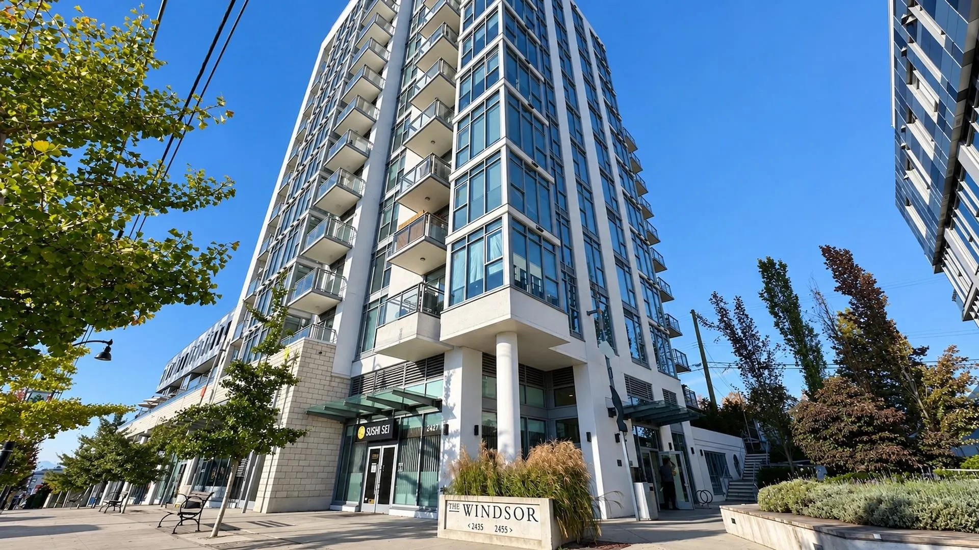 2435 Kingsway #1105