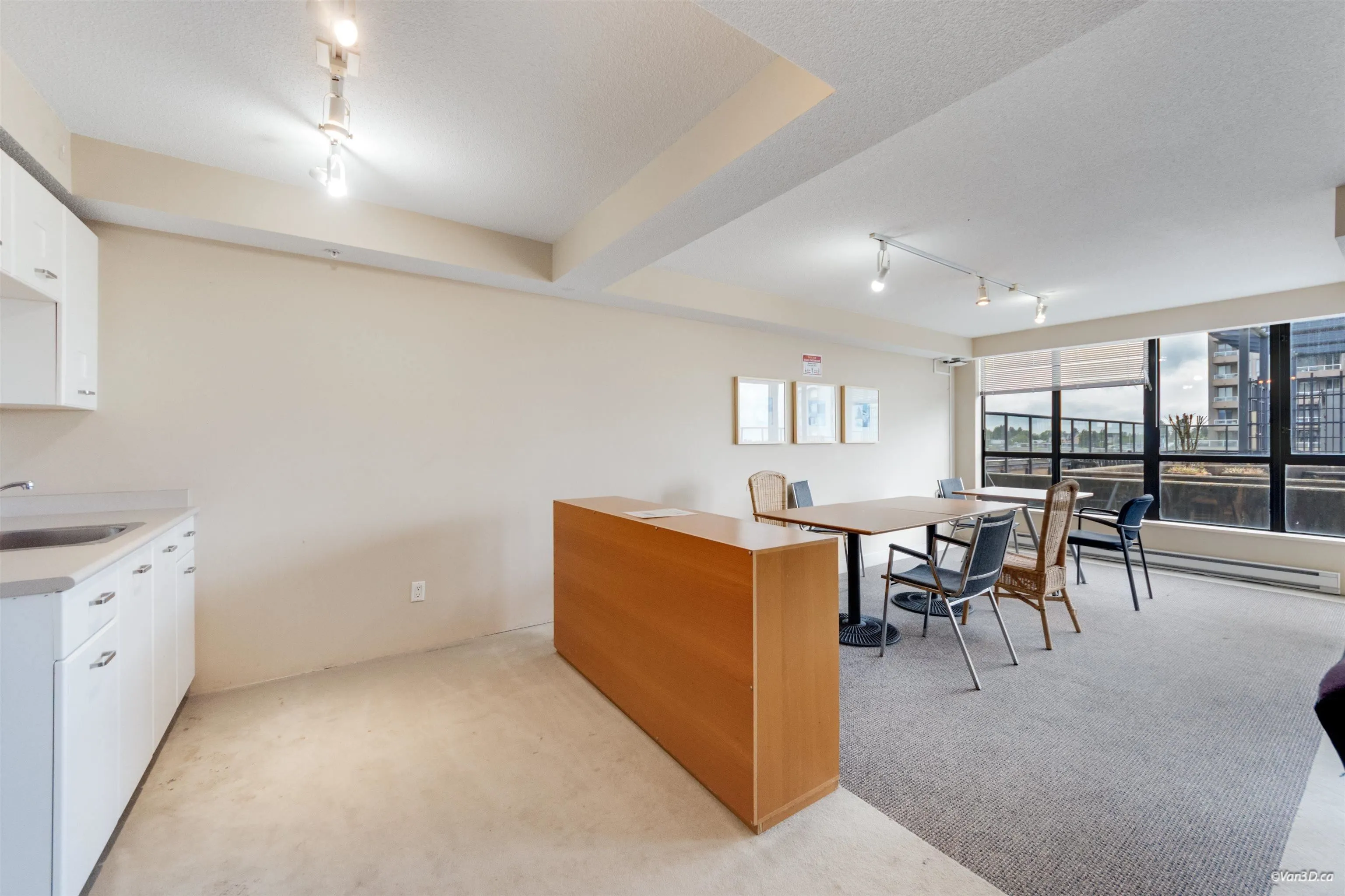 3438 Vanness Avenue #205