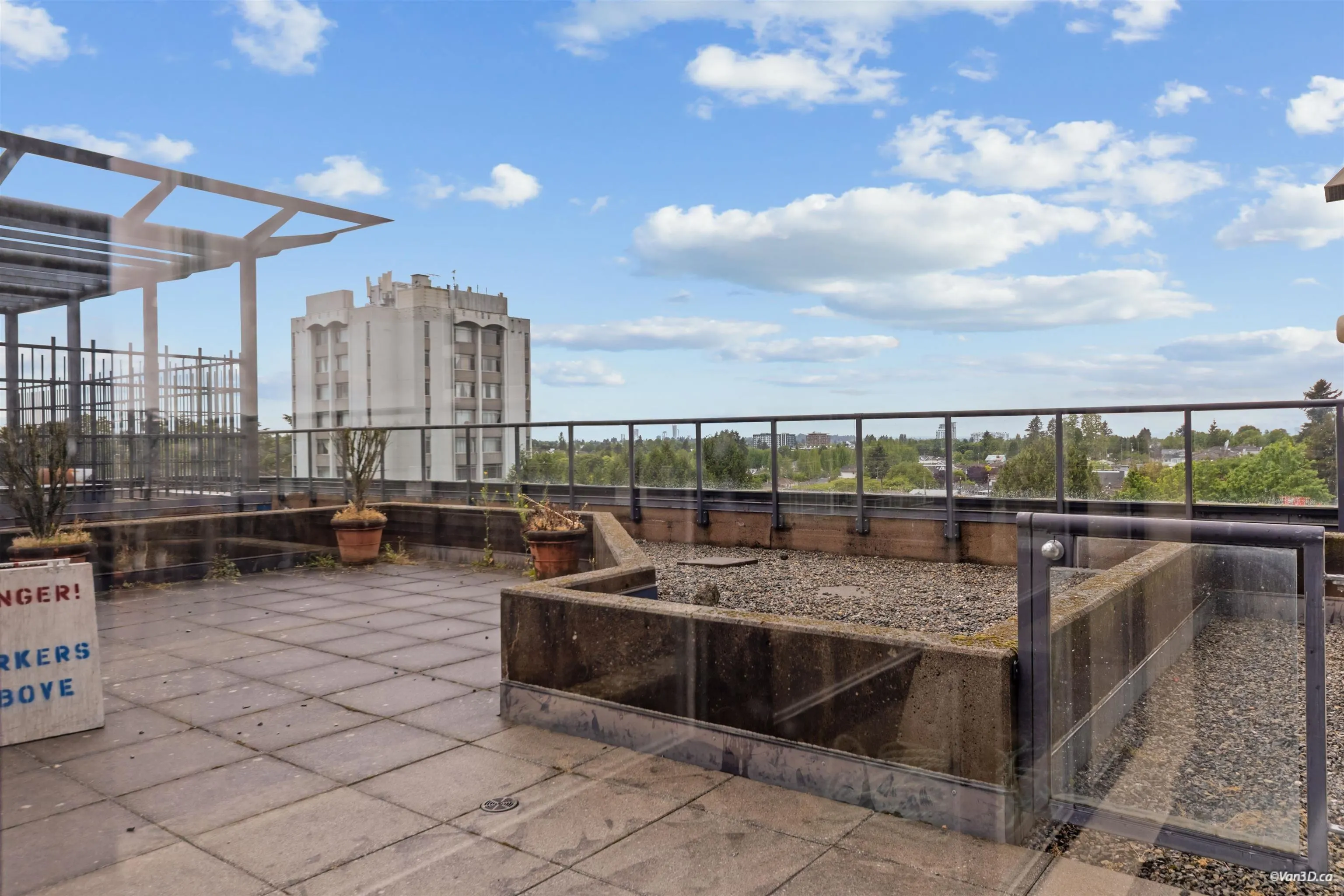 3438 Vanness Avenue #205