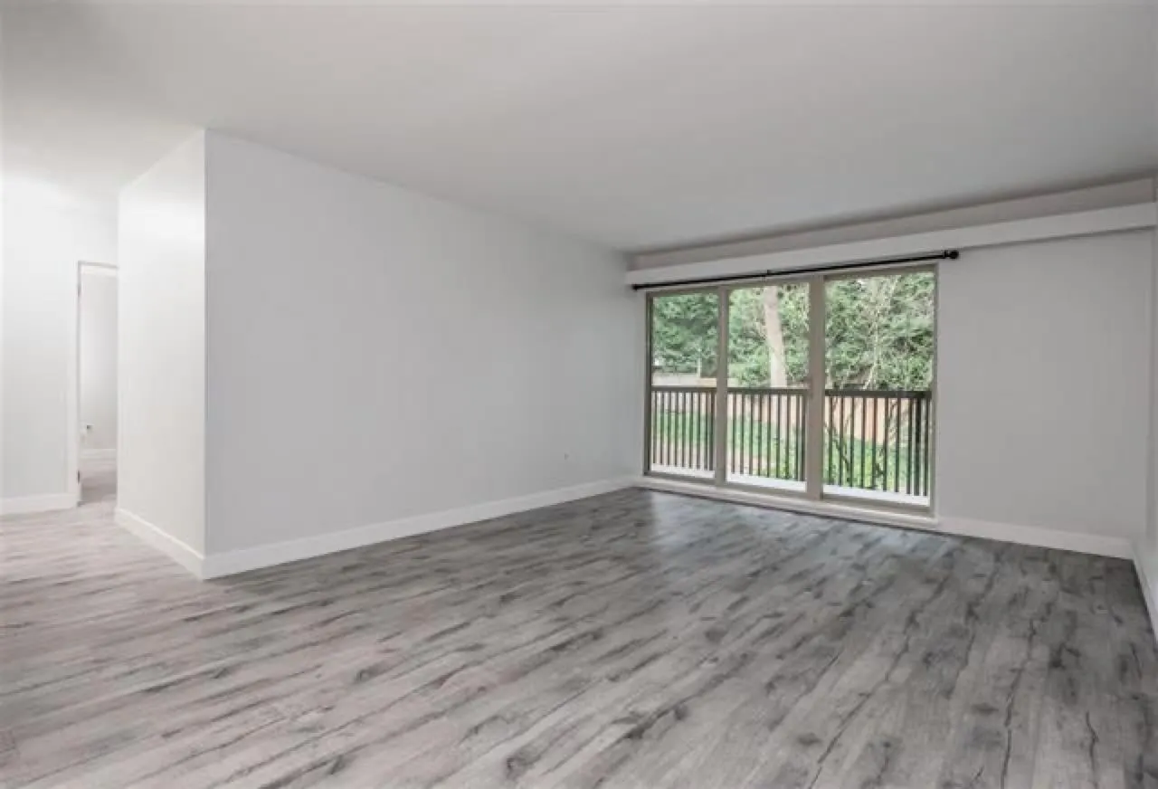 9867 Manchester Drive #419