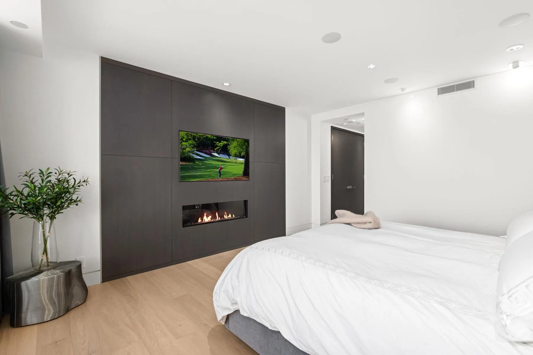 1011 W Cordova Street #3401