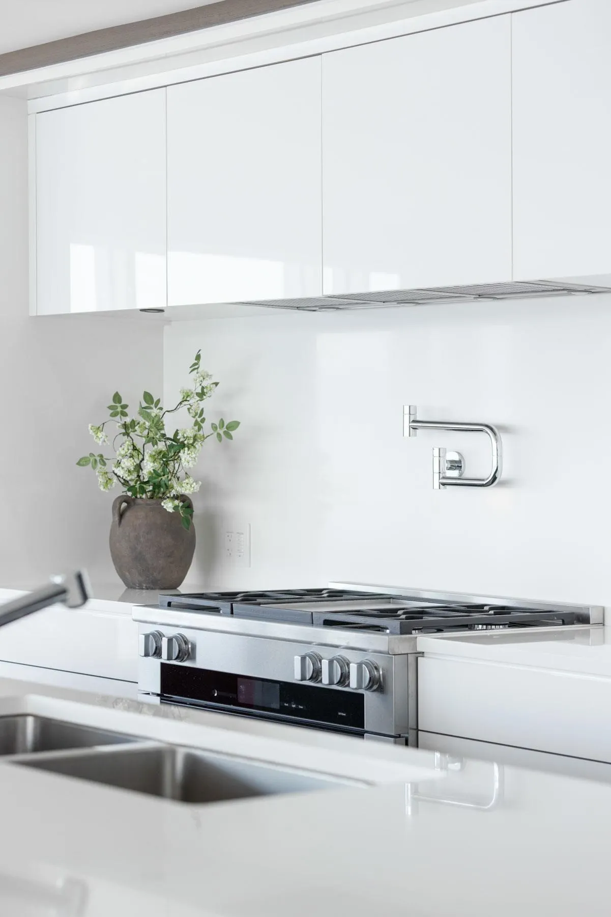 1011 W Cordova Street #3401