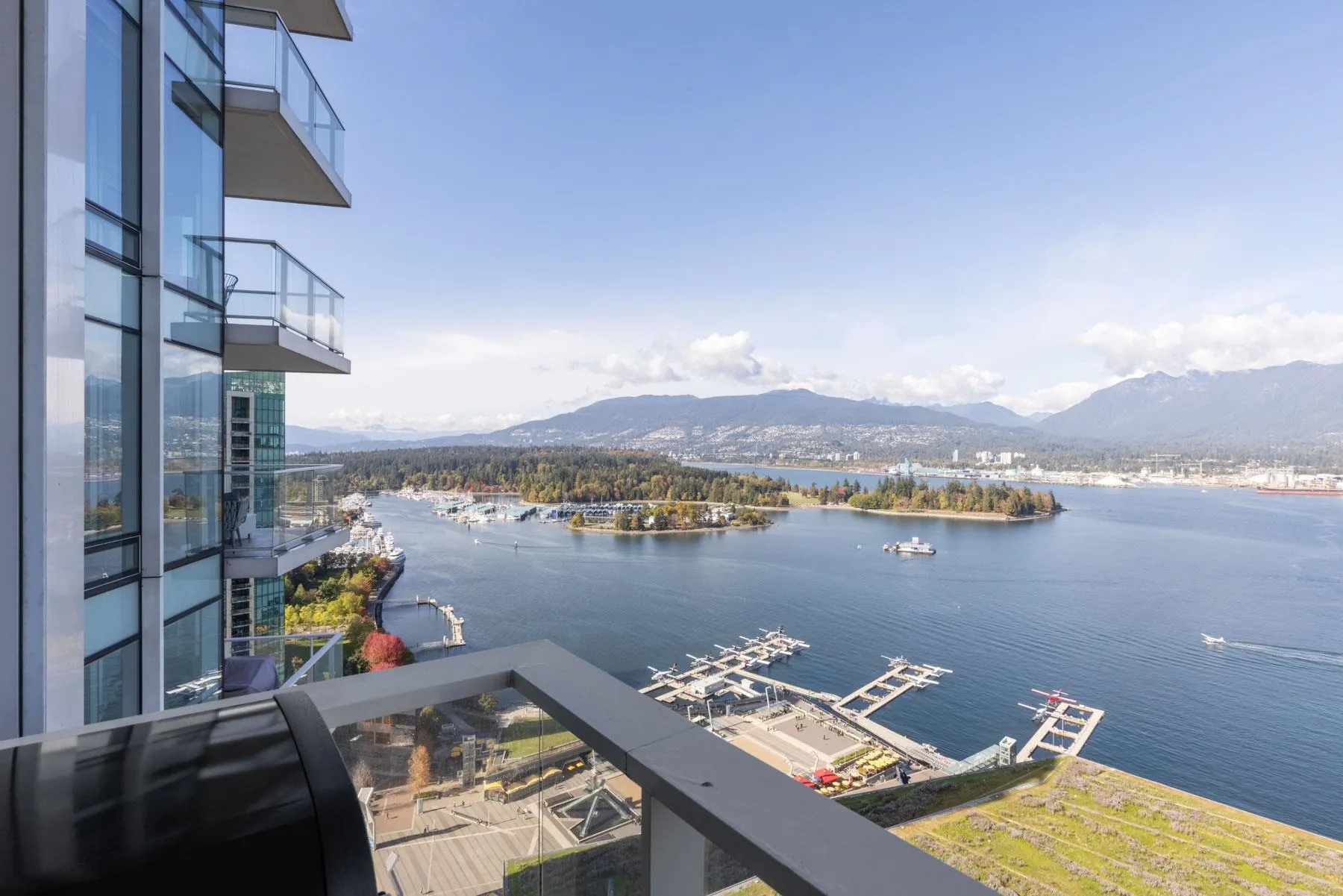 1011 W Cordova Street #3401