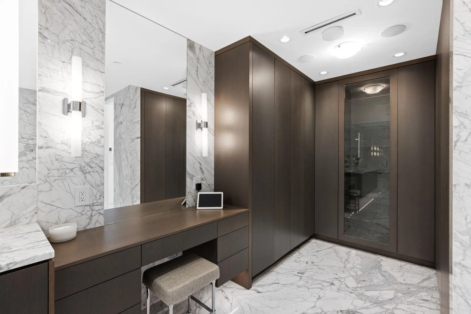 1011 W Cordova Street #3401