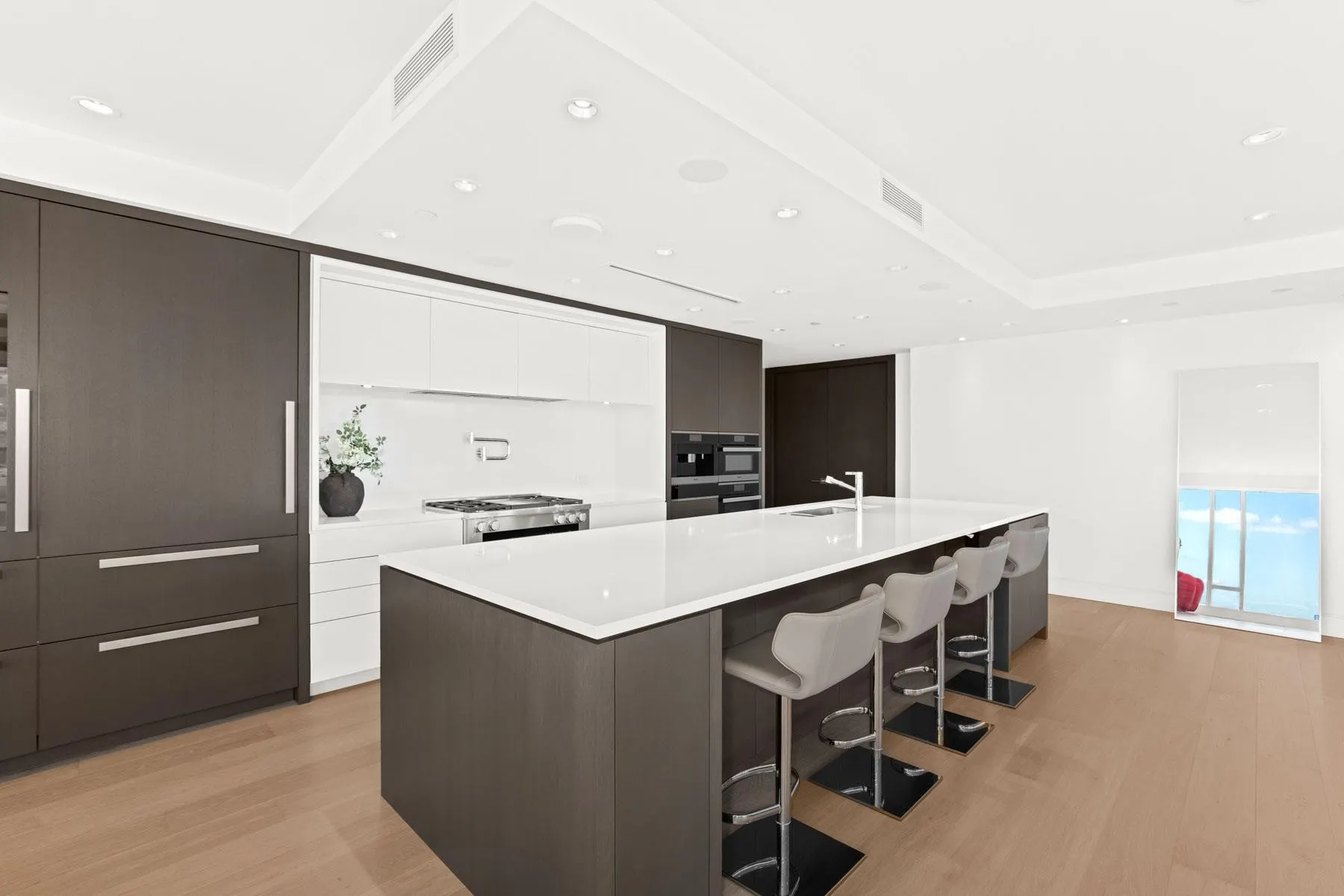 1011 W Cordova Street #3401