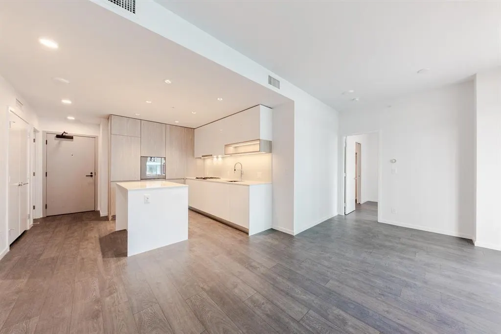 6788 Minoru Boulevard #203