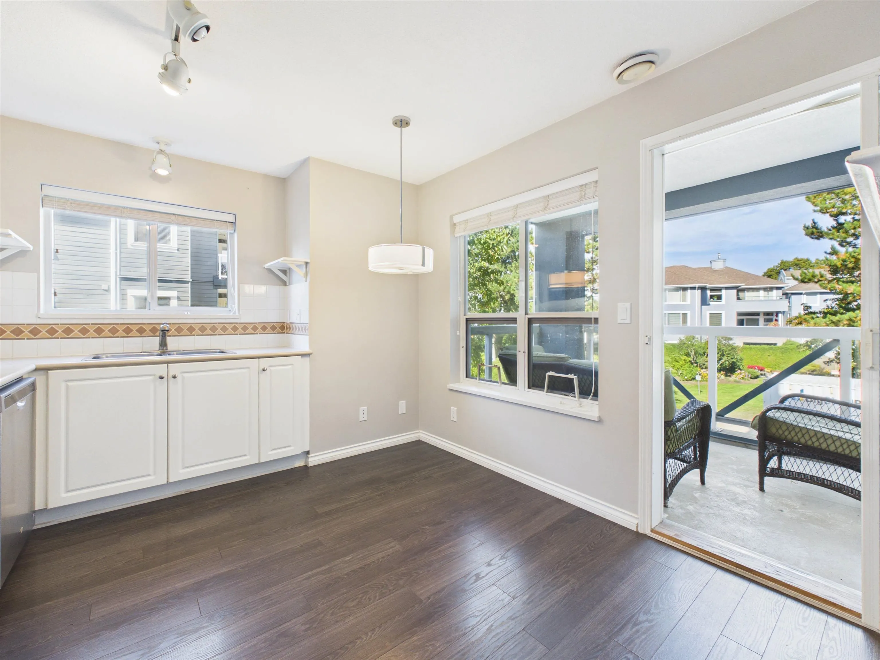 12931 Railway Ave Avenue #215
