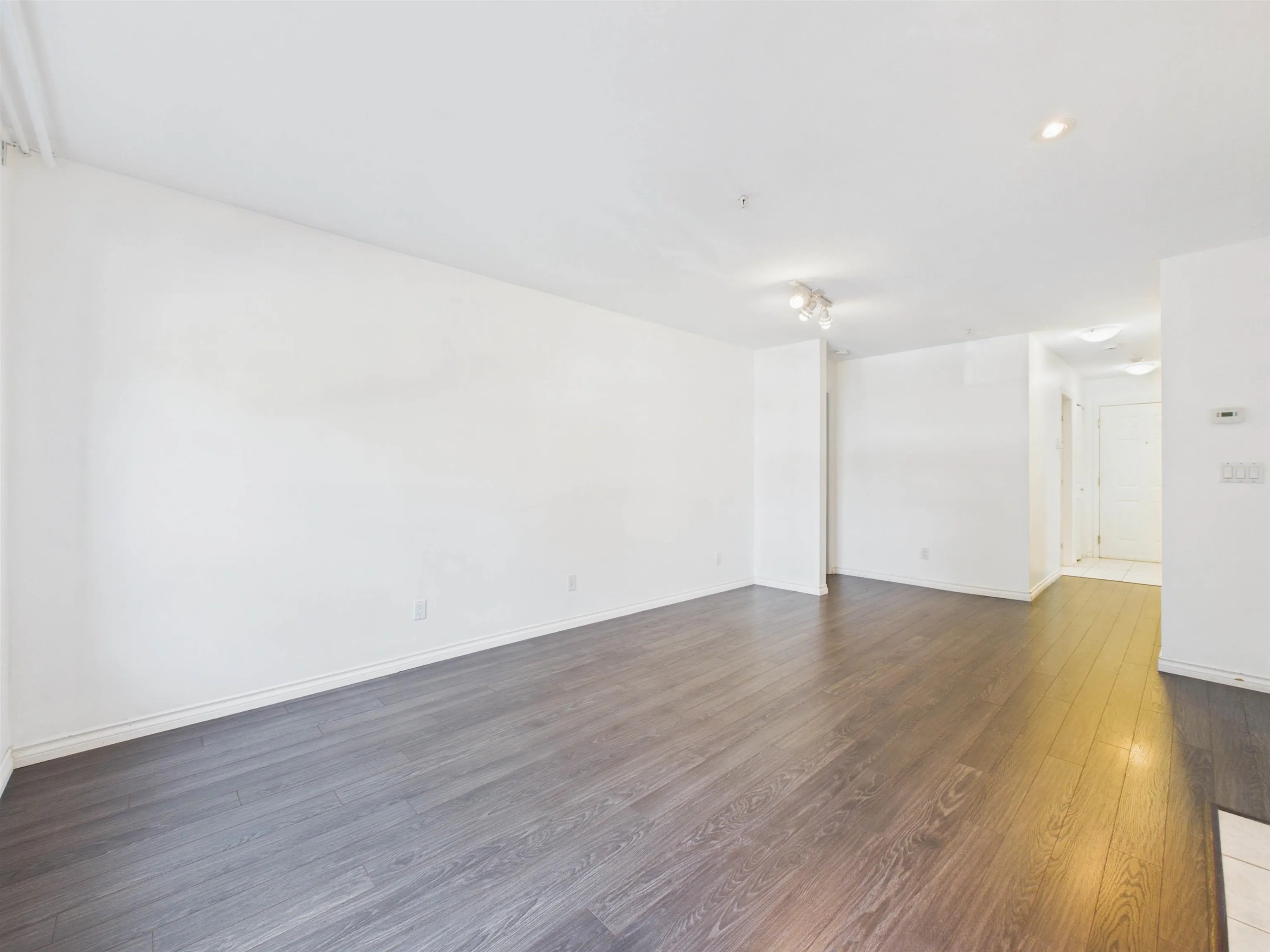 12931 Railway Ave Avenue #215