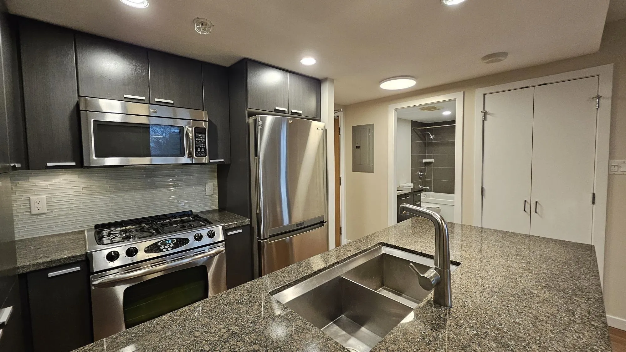 2200 Douglas Road #403