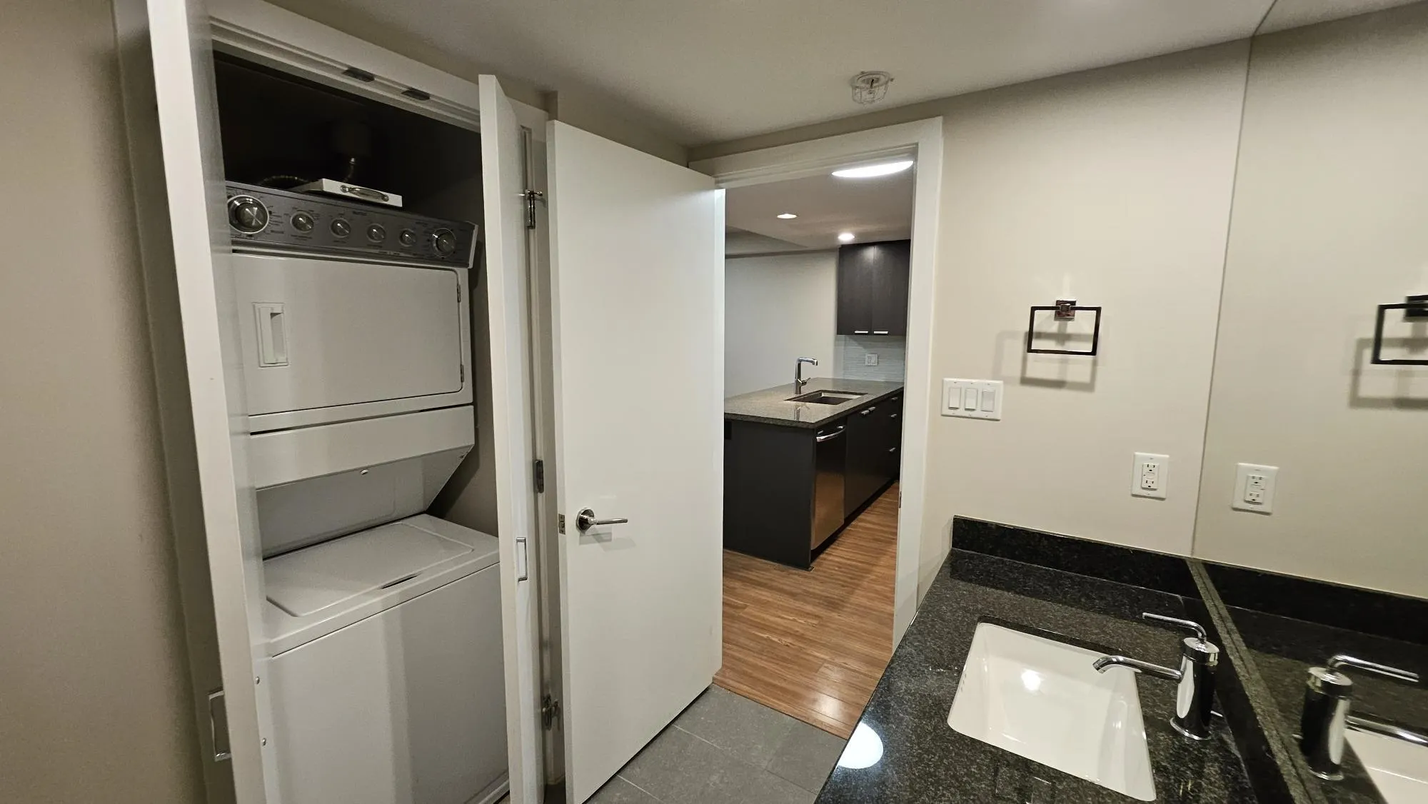 2200 Douglas Road #403