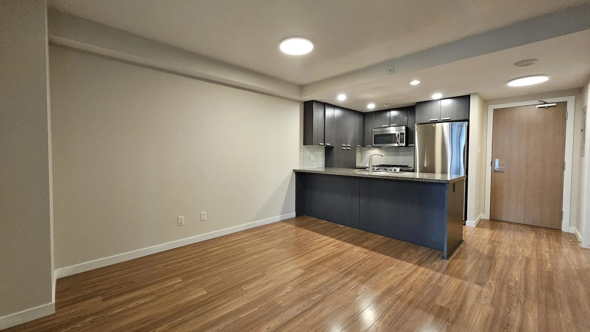 2200 Douglas Road #403