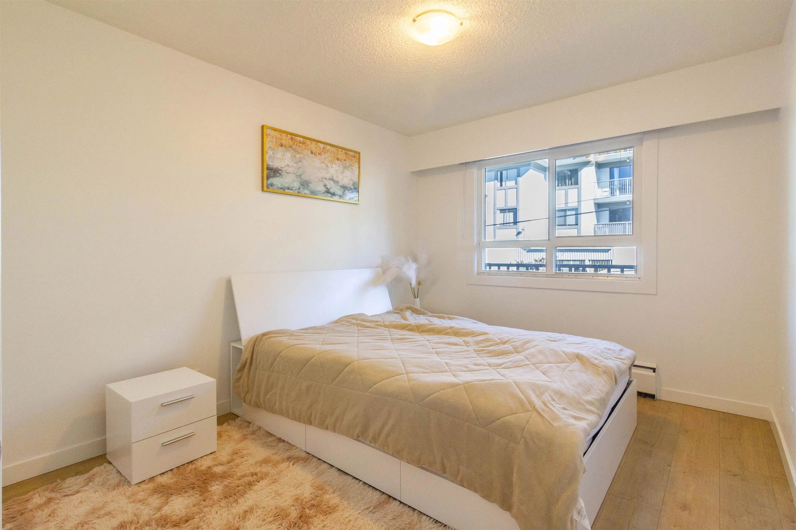 270 W 1st Street #210