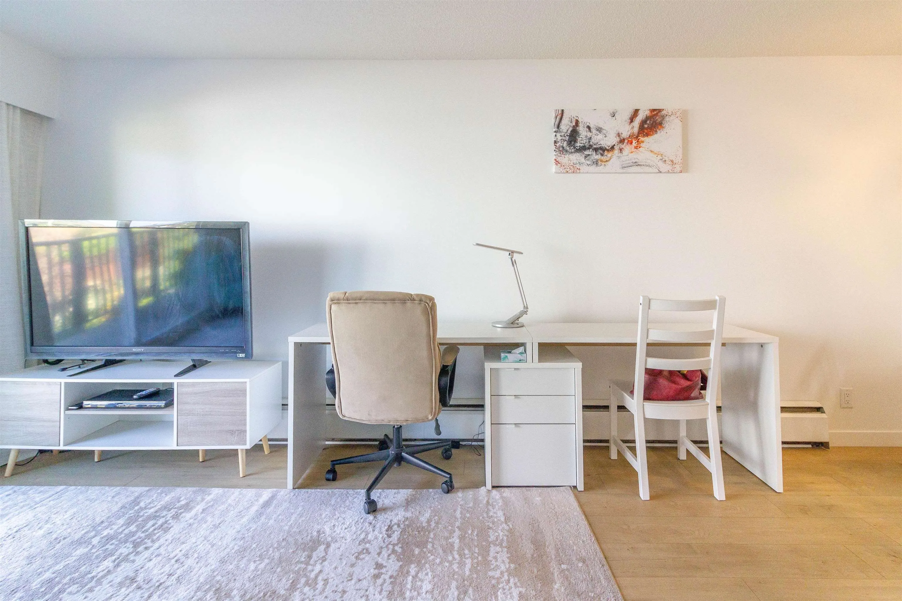270 W 1st Street #210