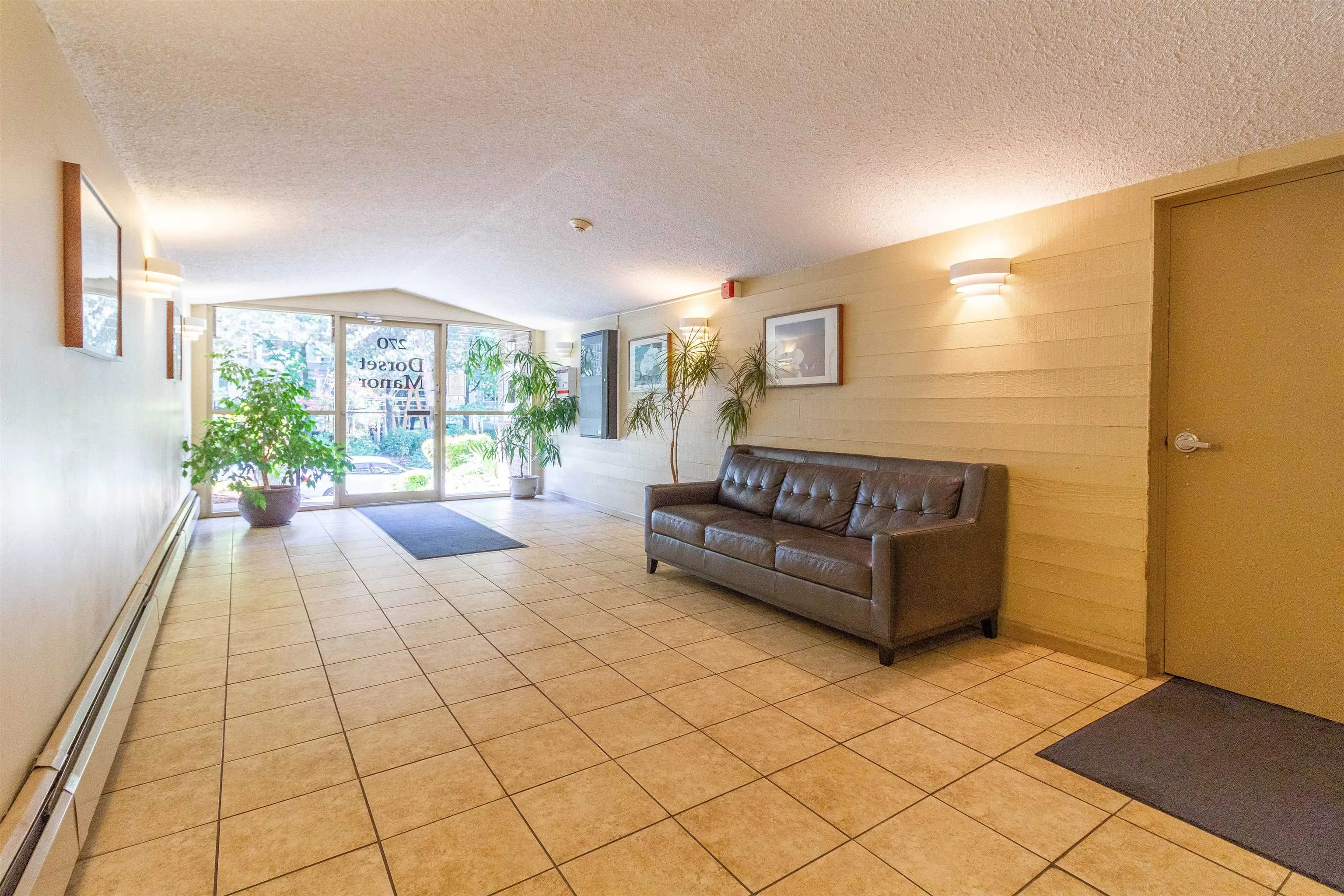 270 W 1st Street #210