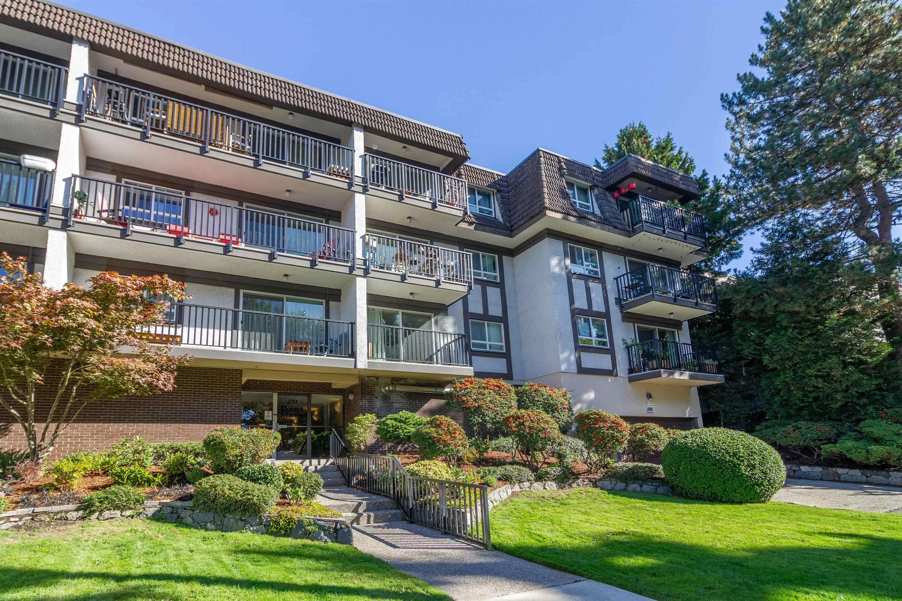 270 W 1st Street #210