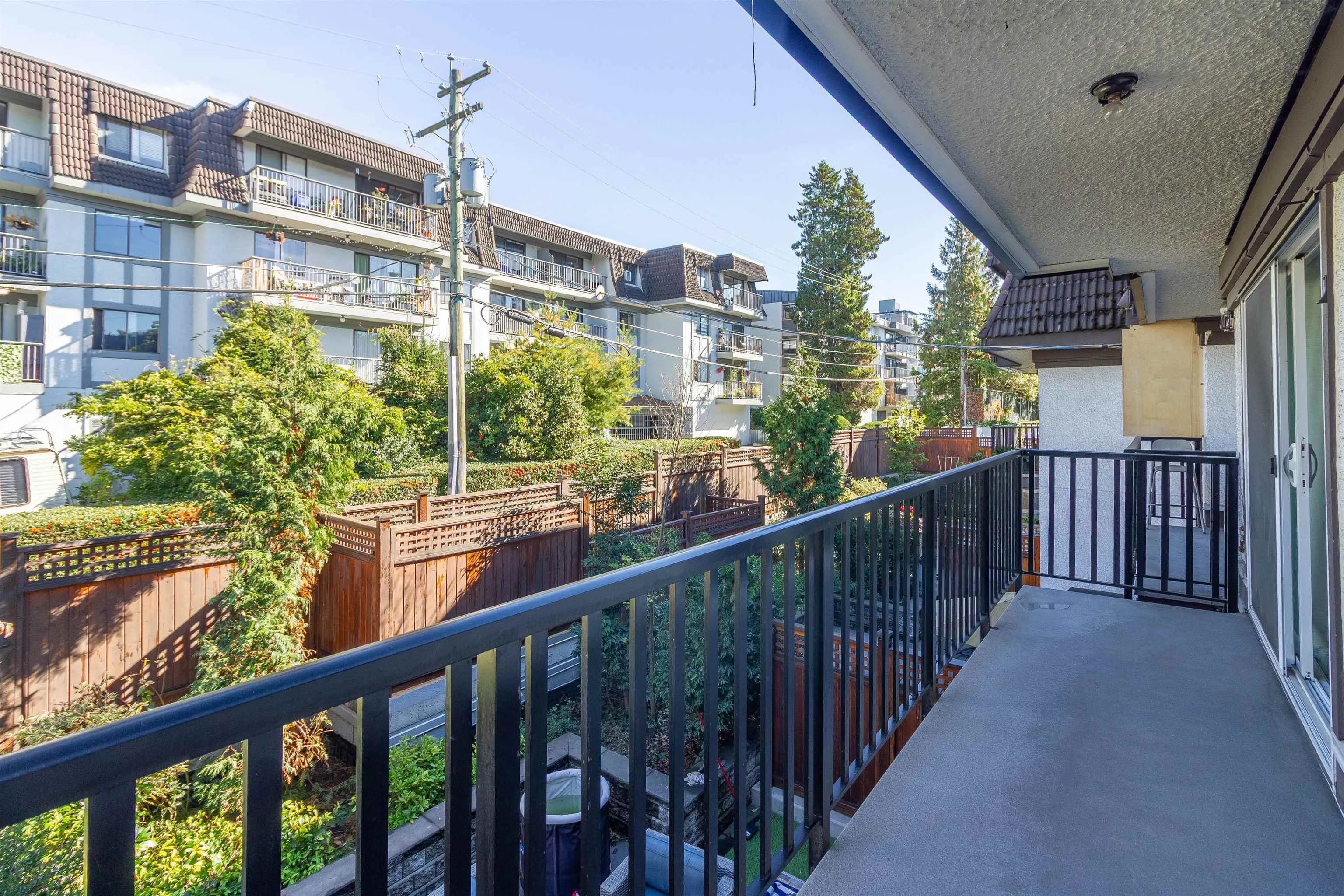 270 W 1st Street #210