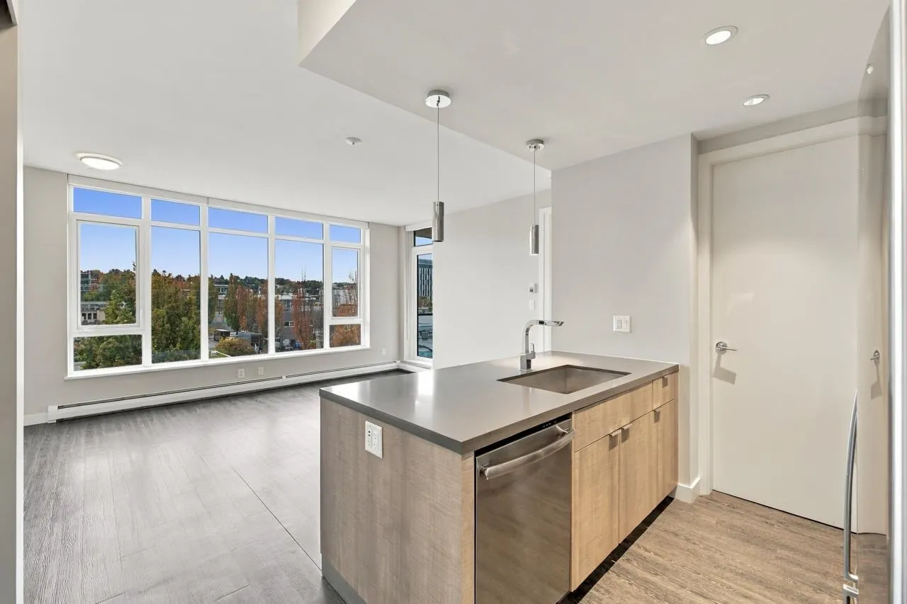 1788 Ontario Street #402