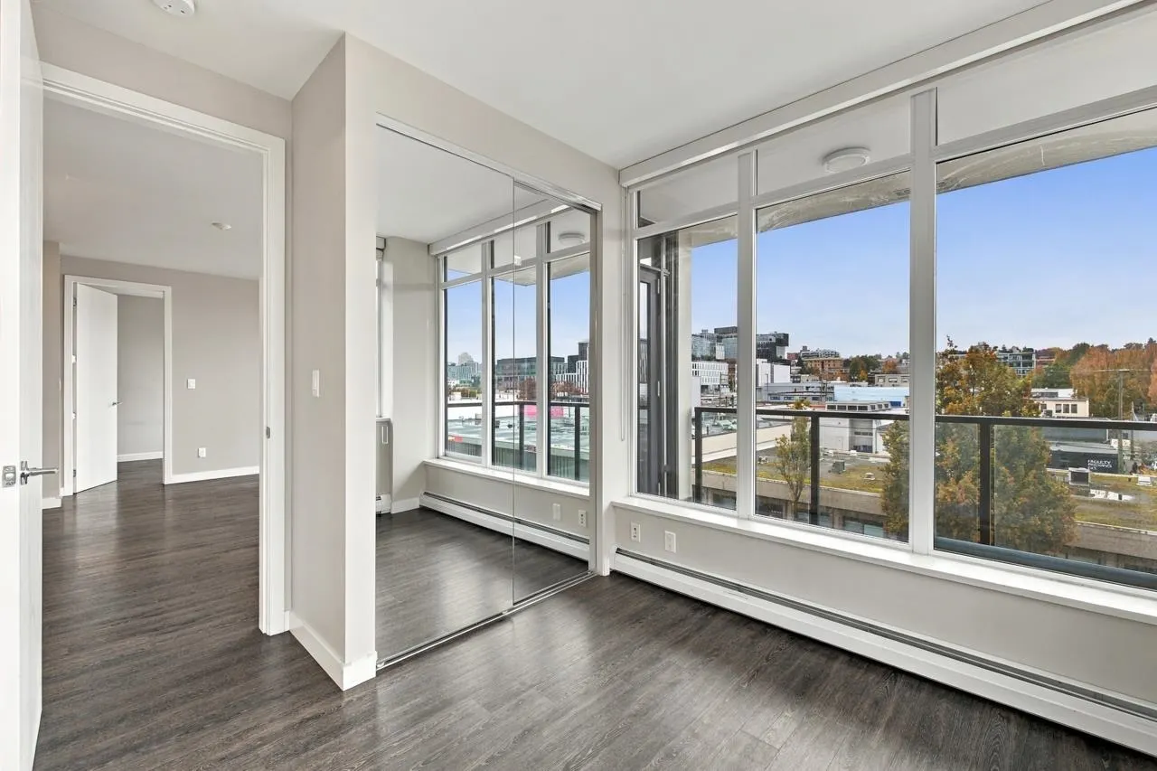 1788 Ontario Street #402