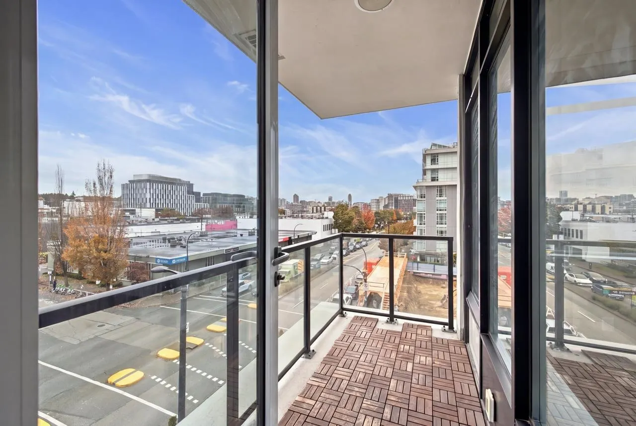 1788 Ontario Street #402