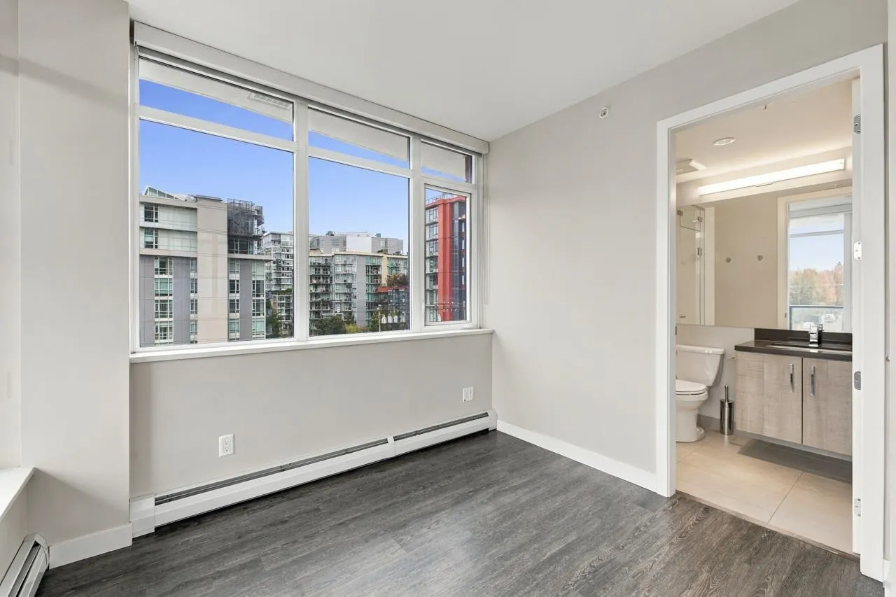 1788 Ontario Street #402