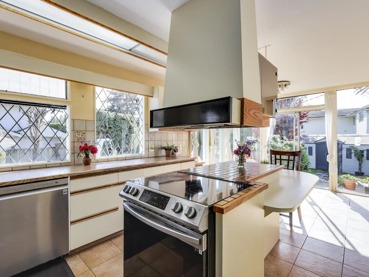 10151 Seacote Road