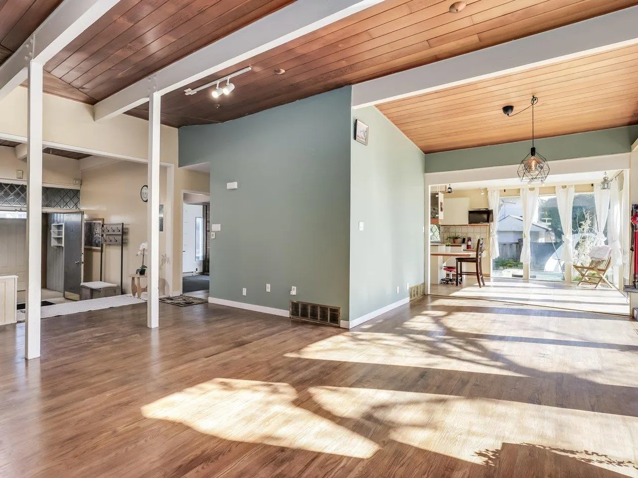 10151 Seacote Road