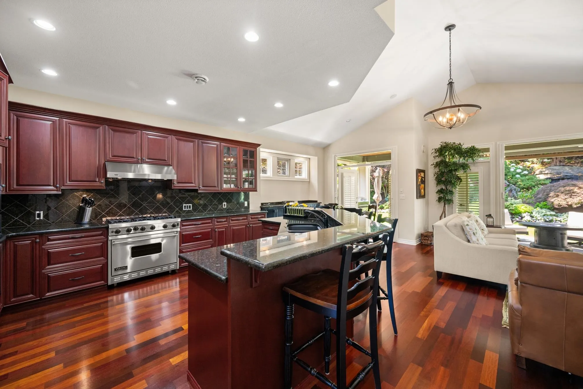 15715 34 Avenue #68