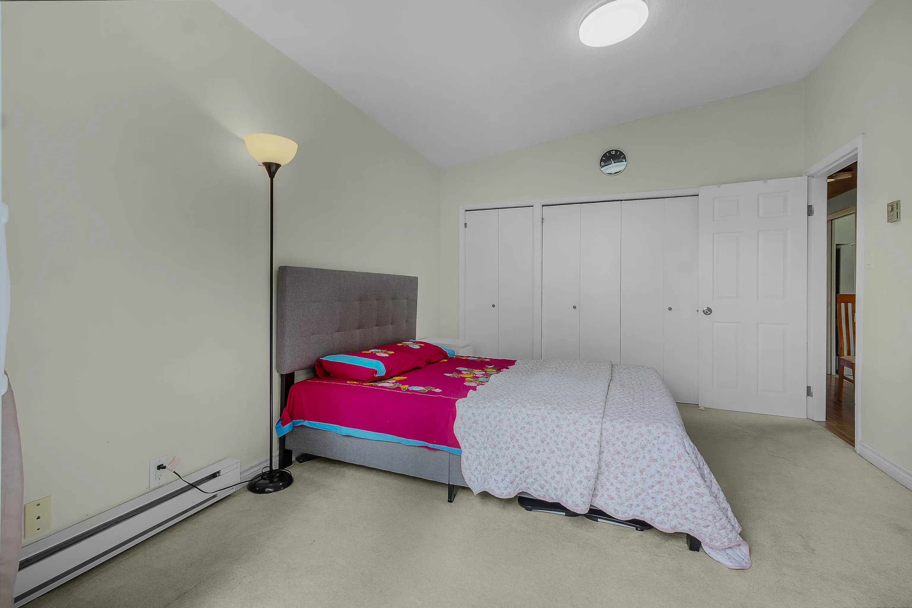 9387 140 Street