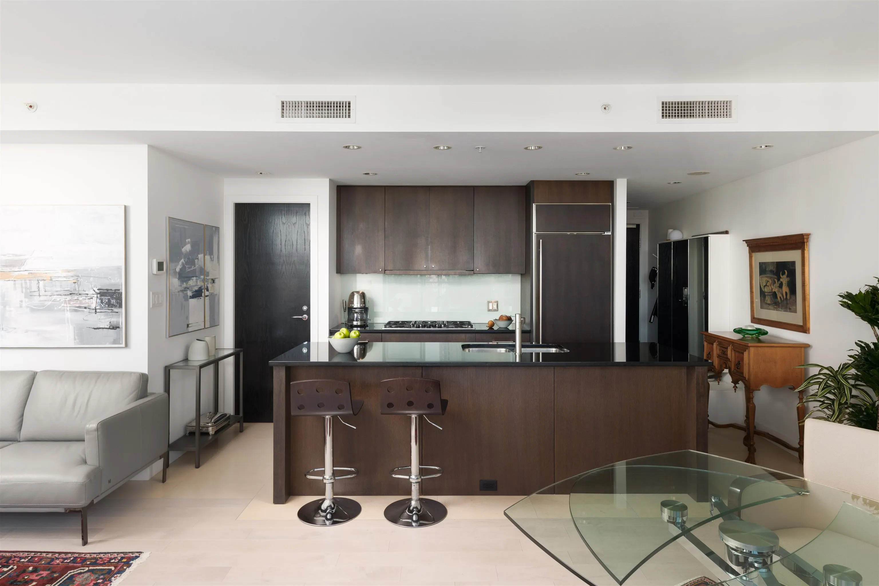 1455 Howe Street #801