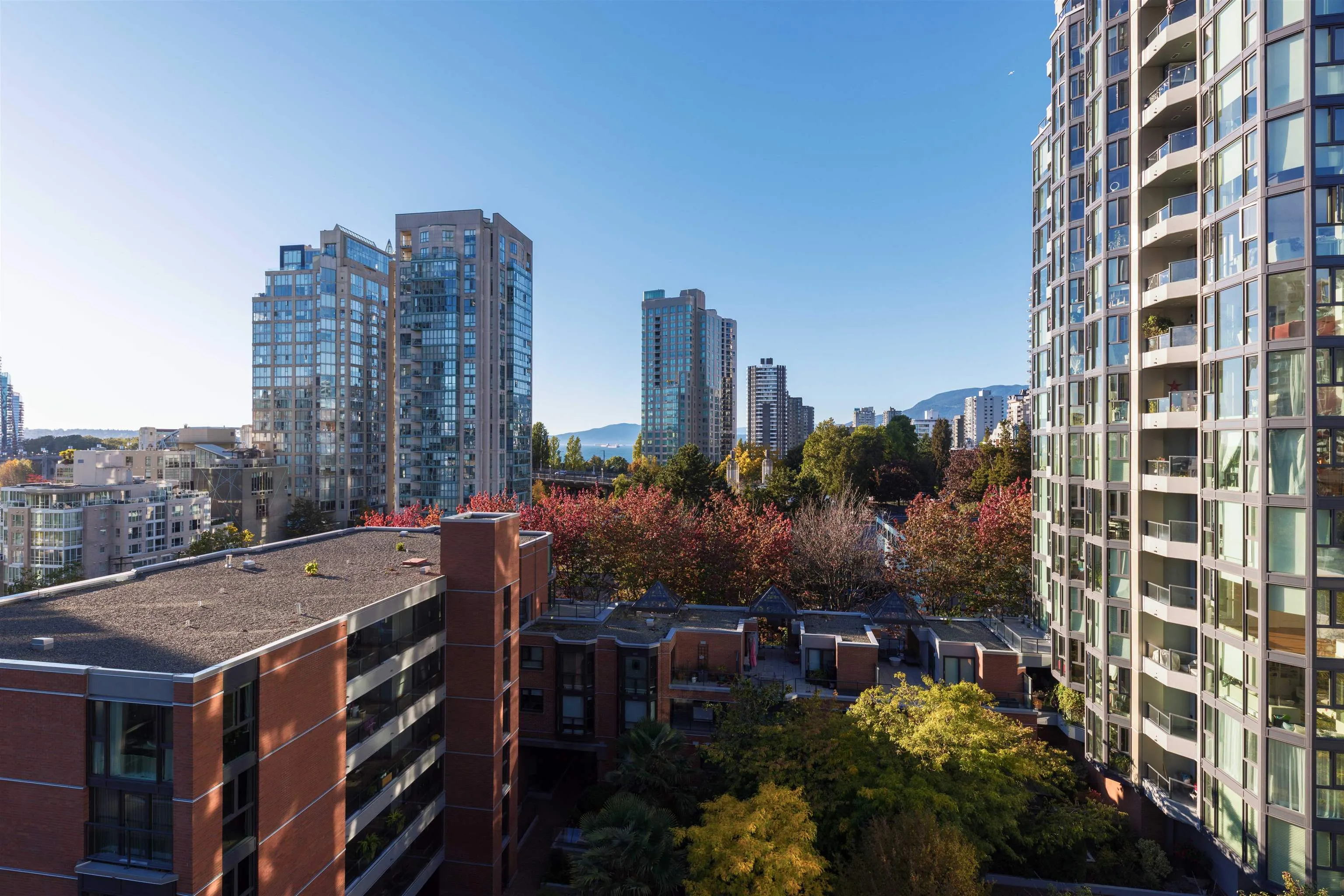 1455 Howe Street #801