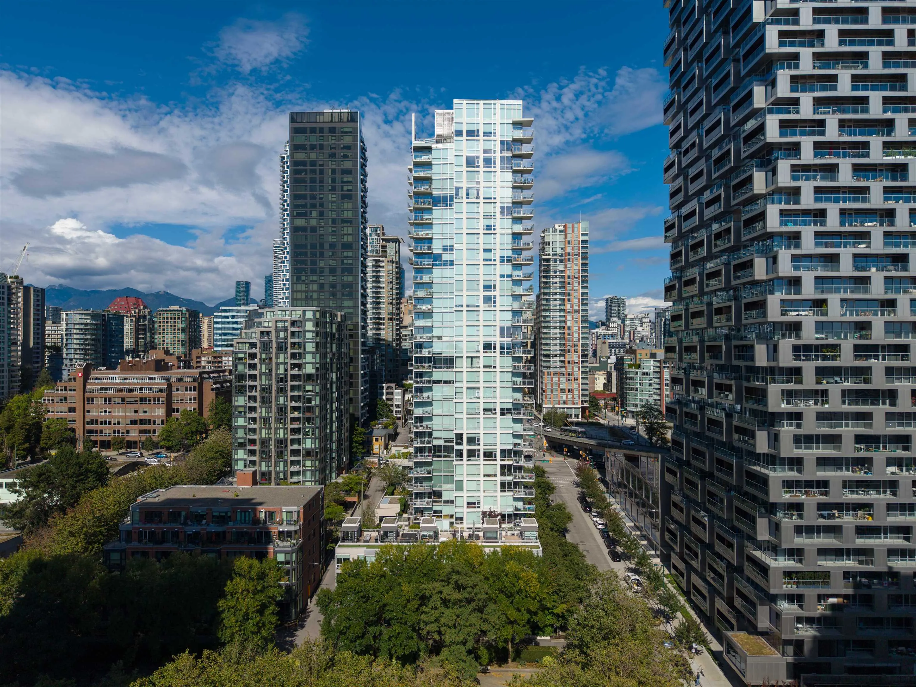 1455 Howe Street #801