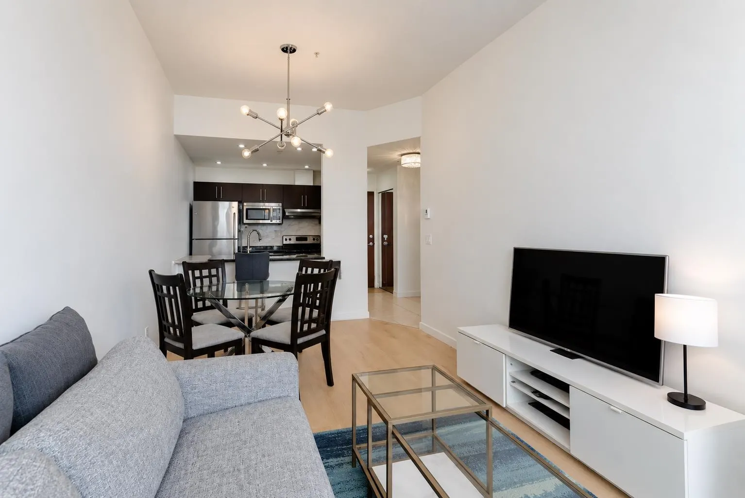 1010 Howe Street #807