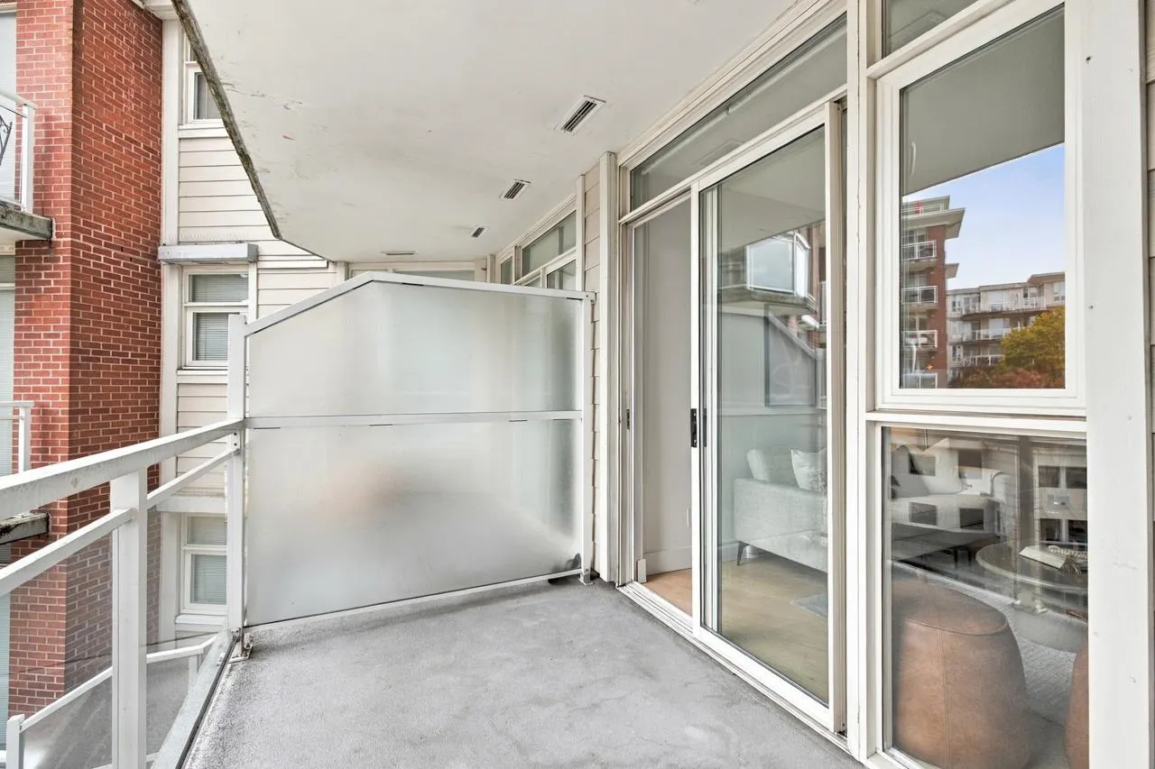 4028 Knight Street #421
