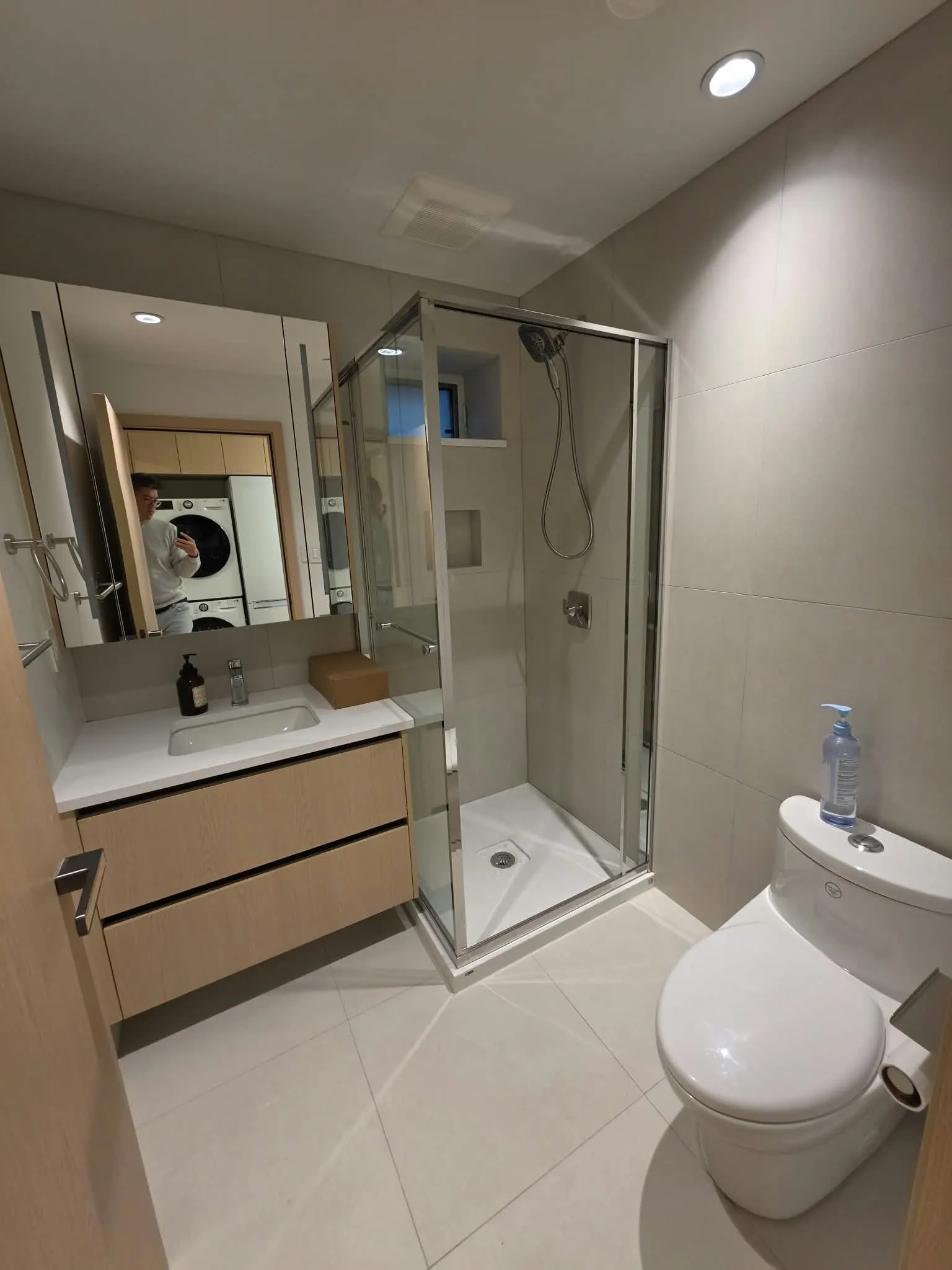 xx W 63 Avenue #one bedroom