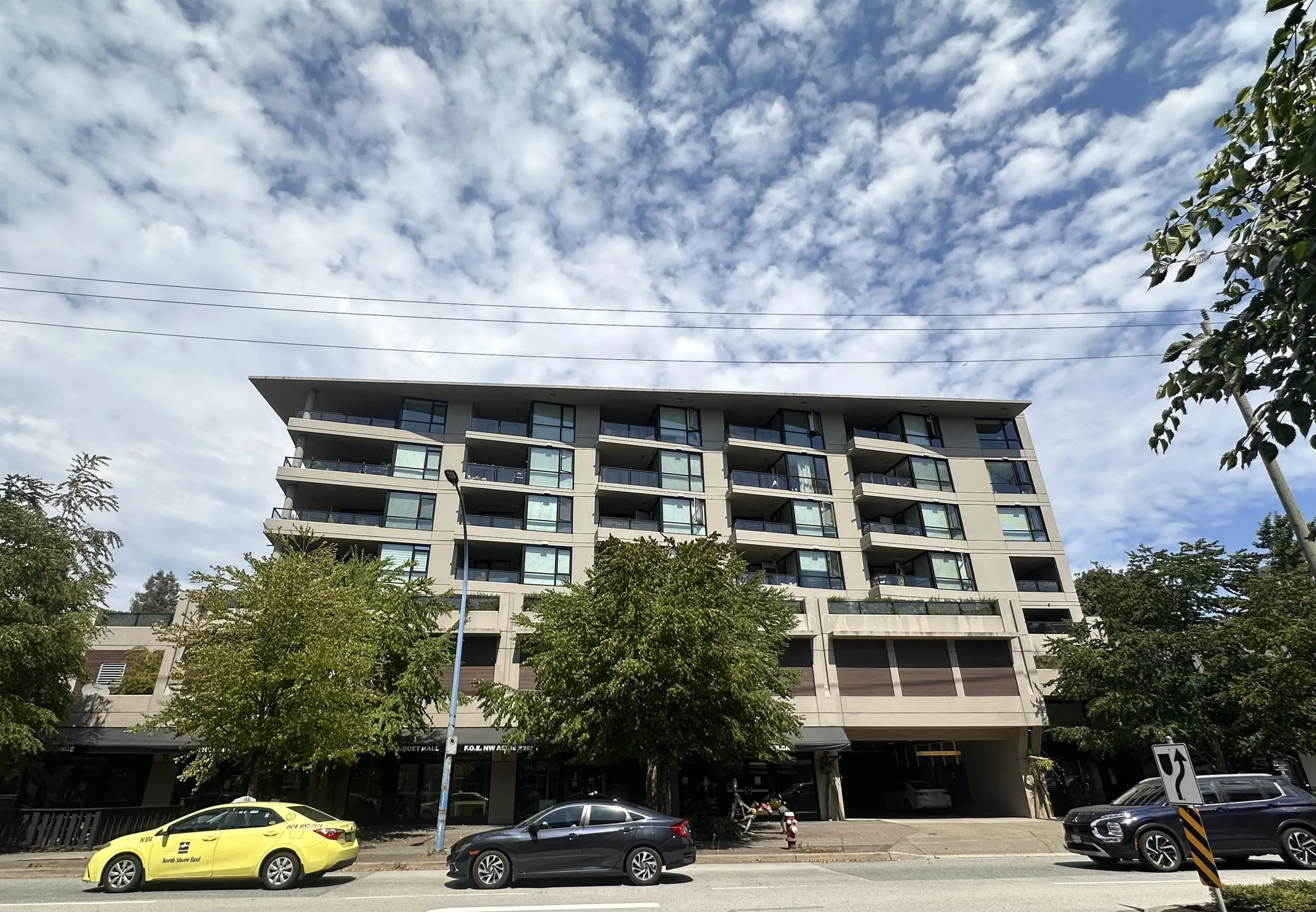 160 W 3rd Street #503