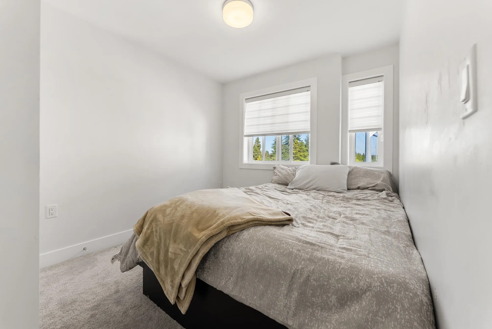 5377 8a Avenue #34