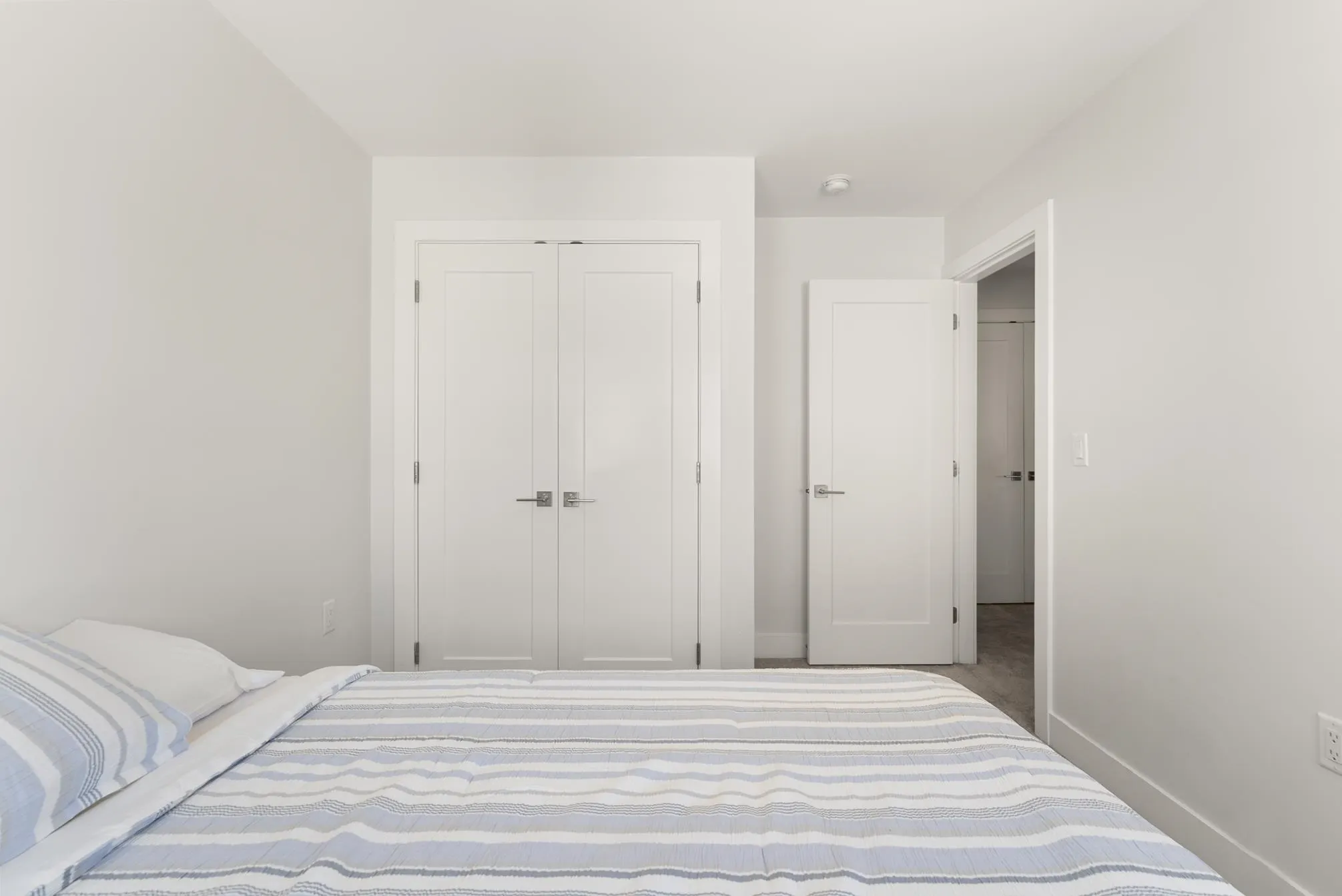 5377 8a Avenue #34