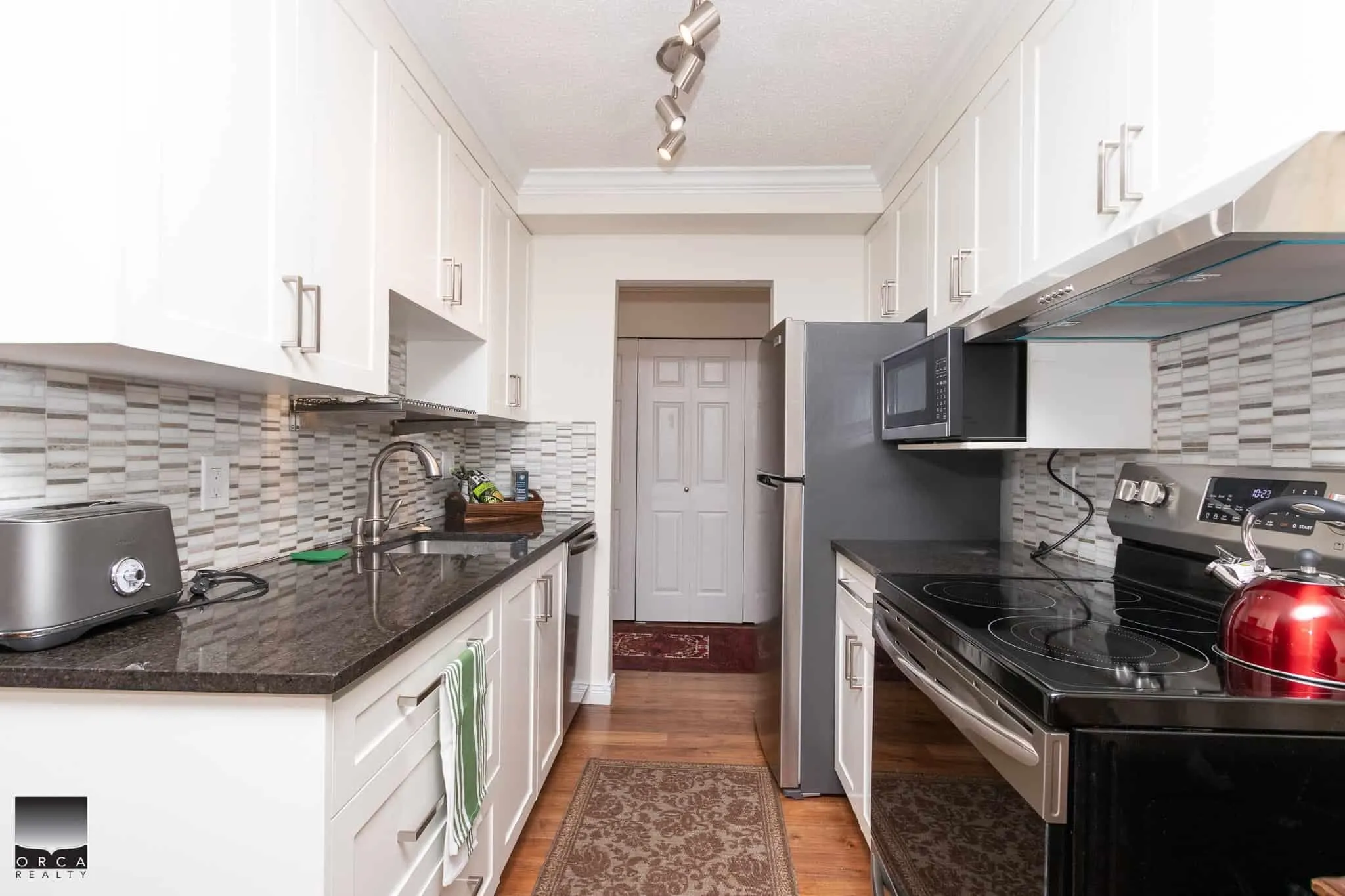 150 15th East Street #1007