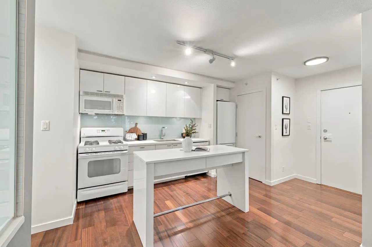 328 E 11th Avenue #409