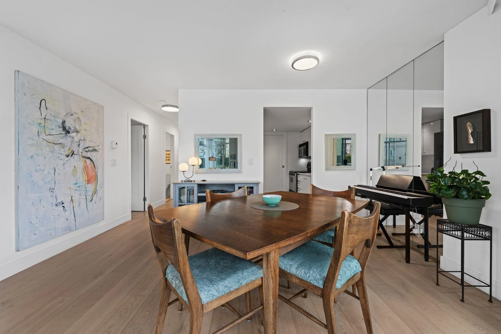 130 E 2nd Street #603